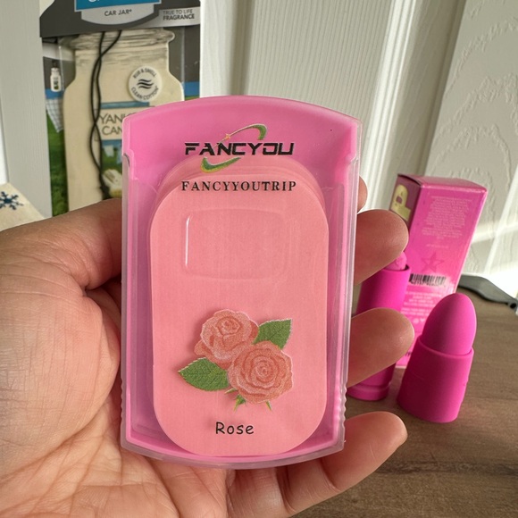 Jeffree Star Velvet Trap Lipstick & Other Goodies - Picture 10 of 12